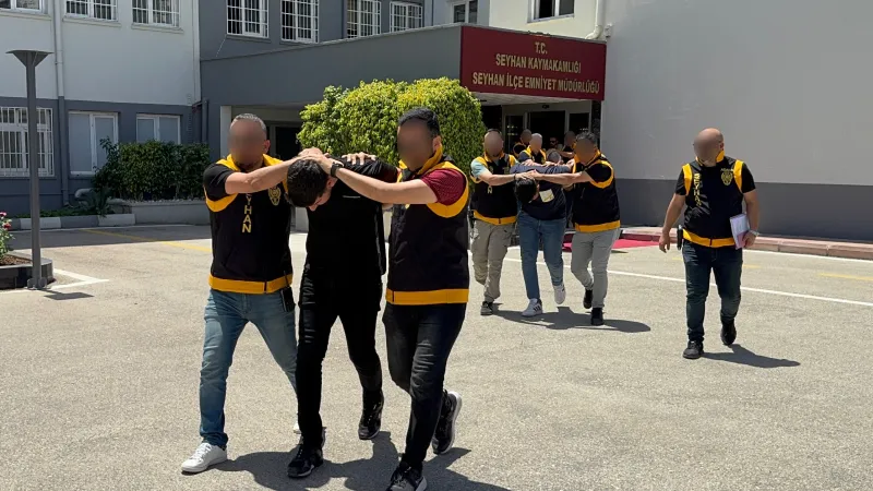 Adana'da bir restorana silahla ateş açılmasıyla ilgili 5 zanlı tutuklandı