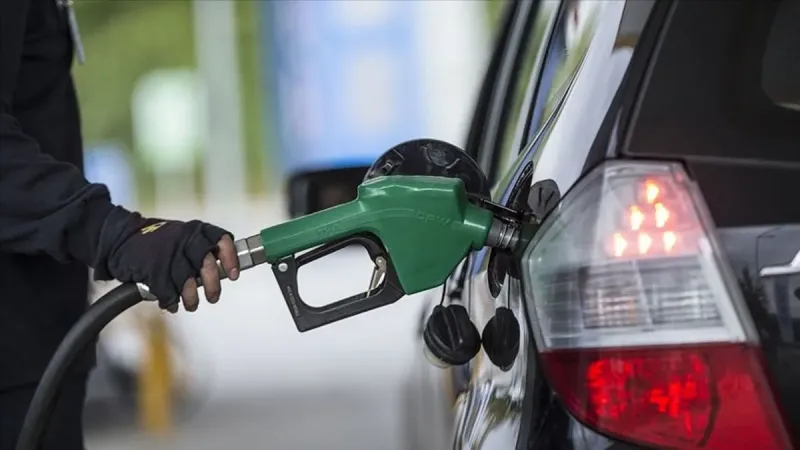 Motorine Dev İndirim Geliyor! Benzin ve LPG'de Son Durum Ne?
