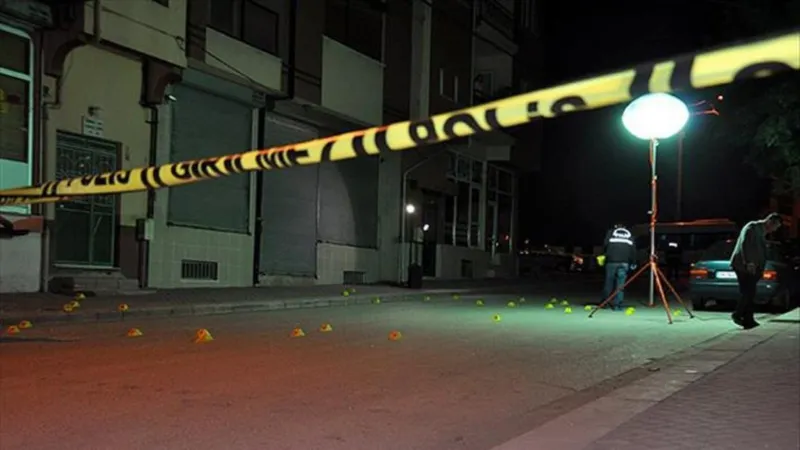 Antalya'da balkondan düşen çocuk yaşamını yitirdi