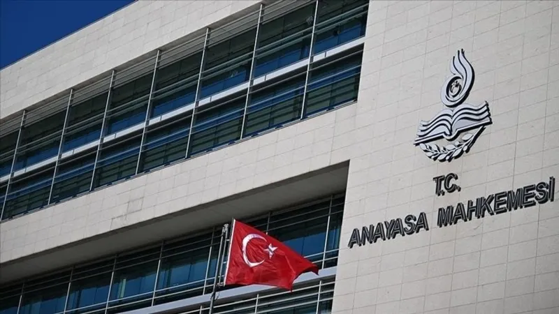 AYM'den emsal karar! Binlerce davanın sonucunu etkileyecek