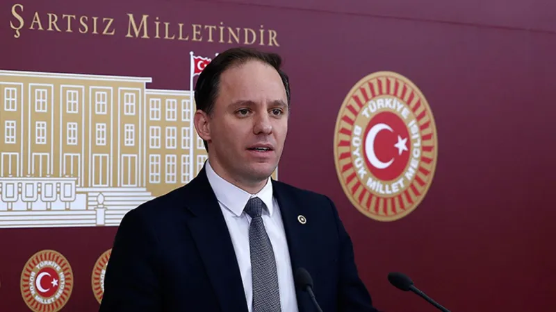 Benzine Motorine Zam Şoku! CHP'den Hükümete Akaryakıt Çağrısı