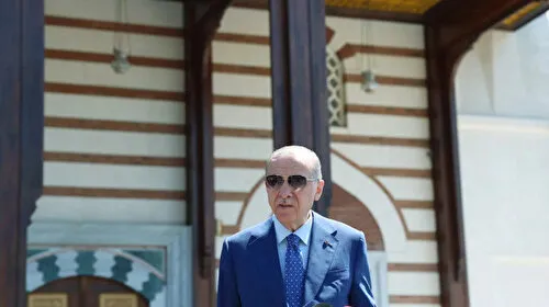 Cumhurbaşkanı Erdoğan cuma namazını Mimar Sinan Camisi'nde kıldı