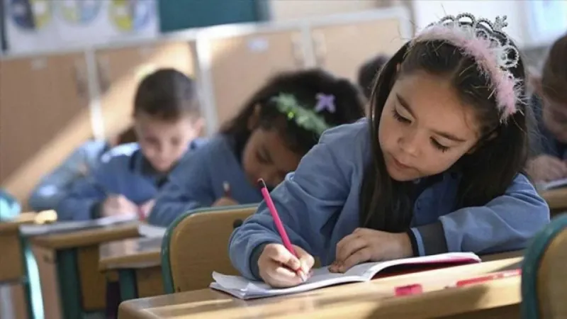 Eğitimde 3 önemli değişiklik masada! Zorunlu lise, LGS puanı, İlkokula başlama yaşı... Çalışmalar başlıyor