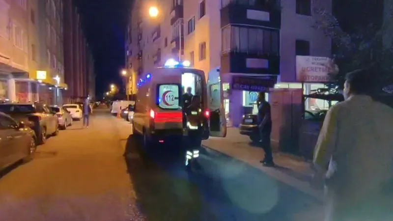 Erzurum'da Kanlı Kavga! Bıçaklanan Şahıs Hastaneye Kaldırıldı