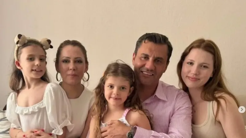 Ferdi Zeyrek'in hayatını kaybetmesinin ardından kızından ilk paylaşım! Sosyal medyada büyük yankı uyandırdı