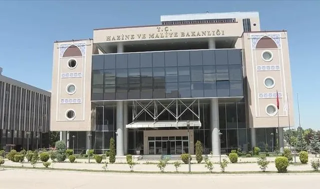 Hazine üç ihalede 97 milyar 855,4 milyon lira borçlandı