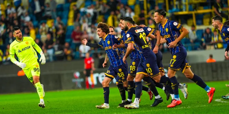 Ankaragücü'nde Şok Ayrılık! O Yıldızlar Küme Düştükleri Lige Mi Dönüyor?