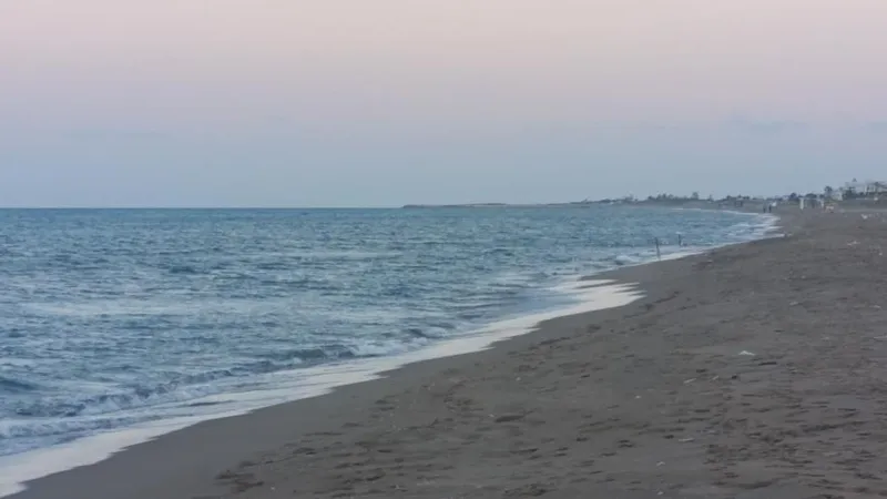 Mersin'de denize giren 2 öğrenci hayatını kaybetti