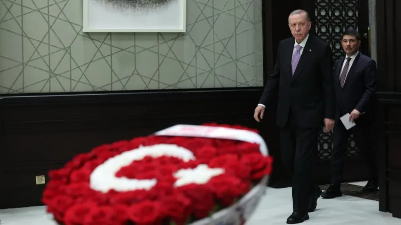 Bahçeli'den Erdoğan'a 102 Gül Sürprizi! Kabinede Neler Konuşuldu?