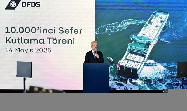 Türkiye-İtalya Ro-Ro'da Rekor! Bakan Uraloğlu'ndan Müjde!