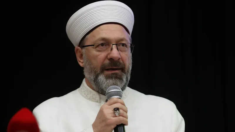 Ali Erbaş'tan Şok Sözler: İnsanlık Sapkın Bir Anlayışla Karşı Karşıya!