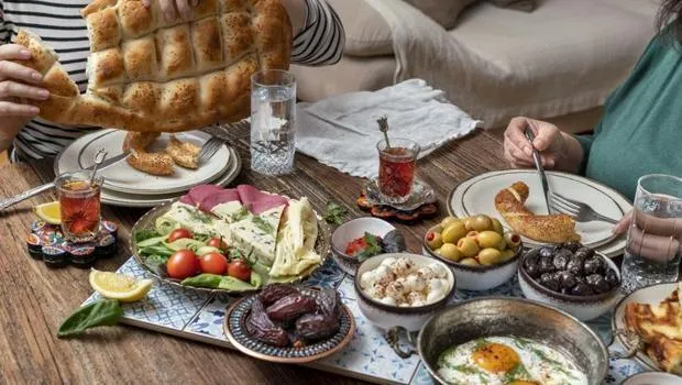 Ramazanda Tok Tutan Besinler: Halsiz Kalmamak İçin Ne Yemeli?
