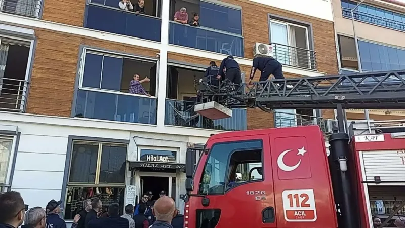 Yangın Sandılar! İtfaiyeci Eşini ve Çocuklarını Öldürüp Nişanlandı mı?