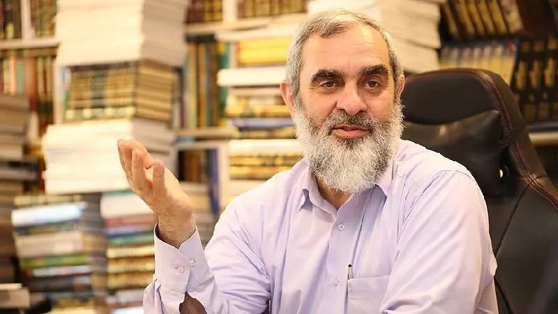 Nureddin Yıldız'a bu kez Karaman'daki öğrencilerden protesto: Bu kişileri meşrulaştıran, üniversitelere sokan herkes bu suça ortaktır!