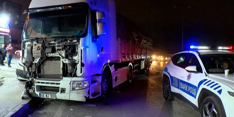 TIR Dehşeti! Öksürük Krizi Faciası: 5 Araç Hurdaya Döndü