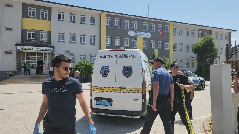 Okulda silahlı saldırı! Öğretmen öldürüldü, öğrenciler tahliye edildi