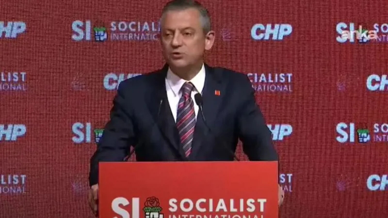 Özgür Özel'den Dünya'ya Mesaj: Sosyalist Enternasyonal'de Neler Söyledi?