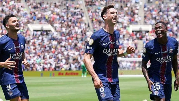 PSG Atletico Madrid'i Ezdi Geçti! 4-0'lık Zafer!