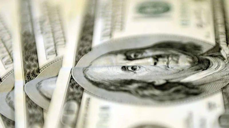 Serbest Piyasada Dolar ve Euro Yükselişte