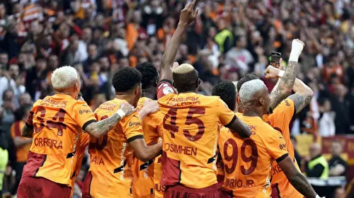 Süper Lig şampiyonu Galatasaray sadece 2 hafta lider olamadı