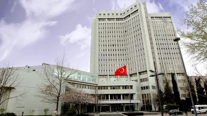 Türkiye'den Hindistan'a Taziye! Uçak Kazası Faciası