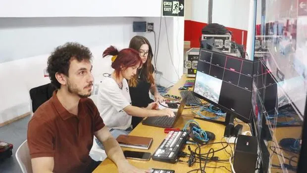 ‘Uluslararası MEB Robot Yarışması’nda canlı yayın Demirören MTAL’e emanet